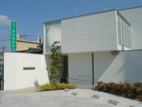 医療法人 伊与田内科　外観